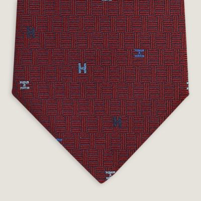 339418T 03_wornsquare_1?size= 339418T 03_wornsquare_1?size=
